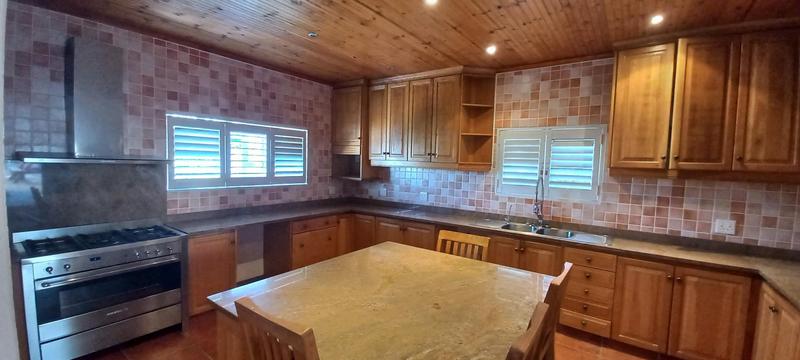 To Let 5 Bedroom Property for Rent in Briza Western Cape